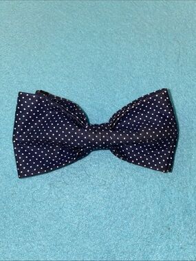 DOG Bow Tie Accessory slides onto collar navy blue white polka dots size OSFA